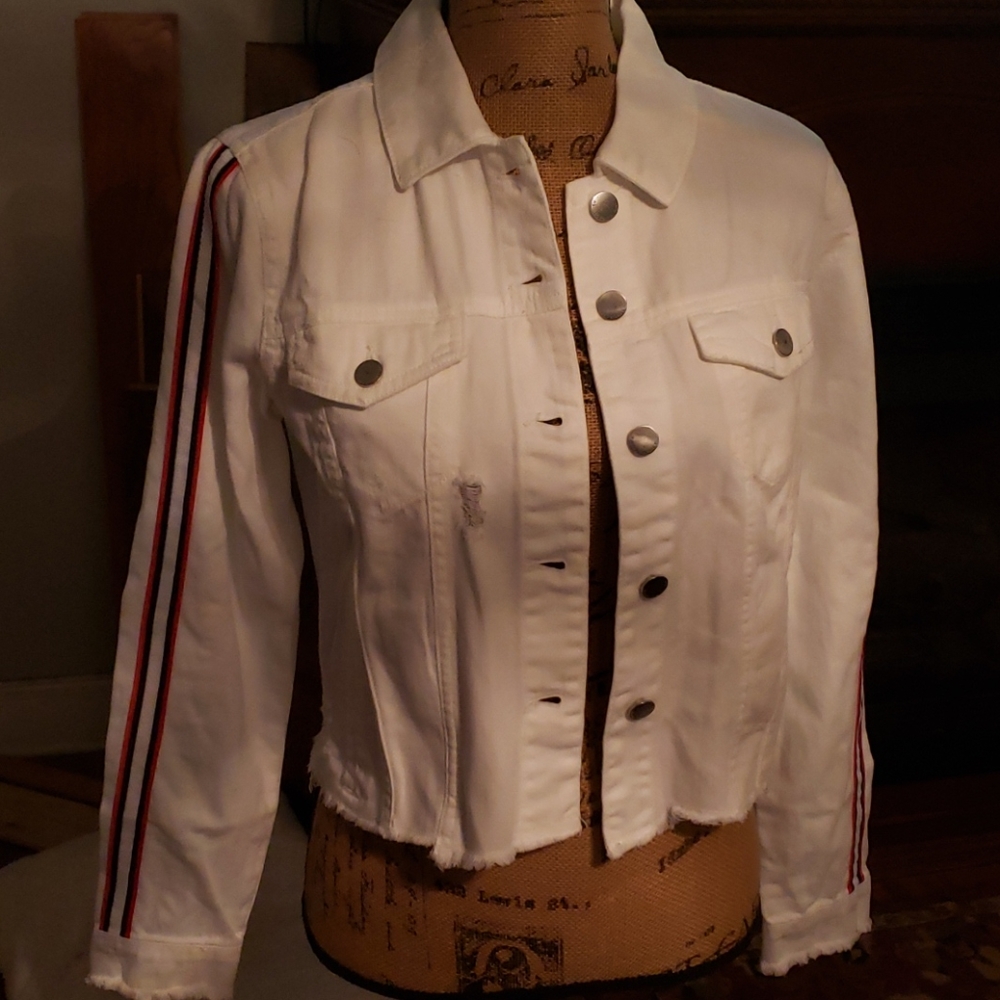 New Rachel Roy white Jean jacket